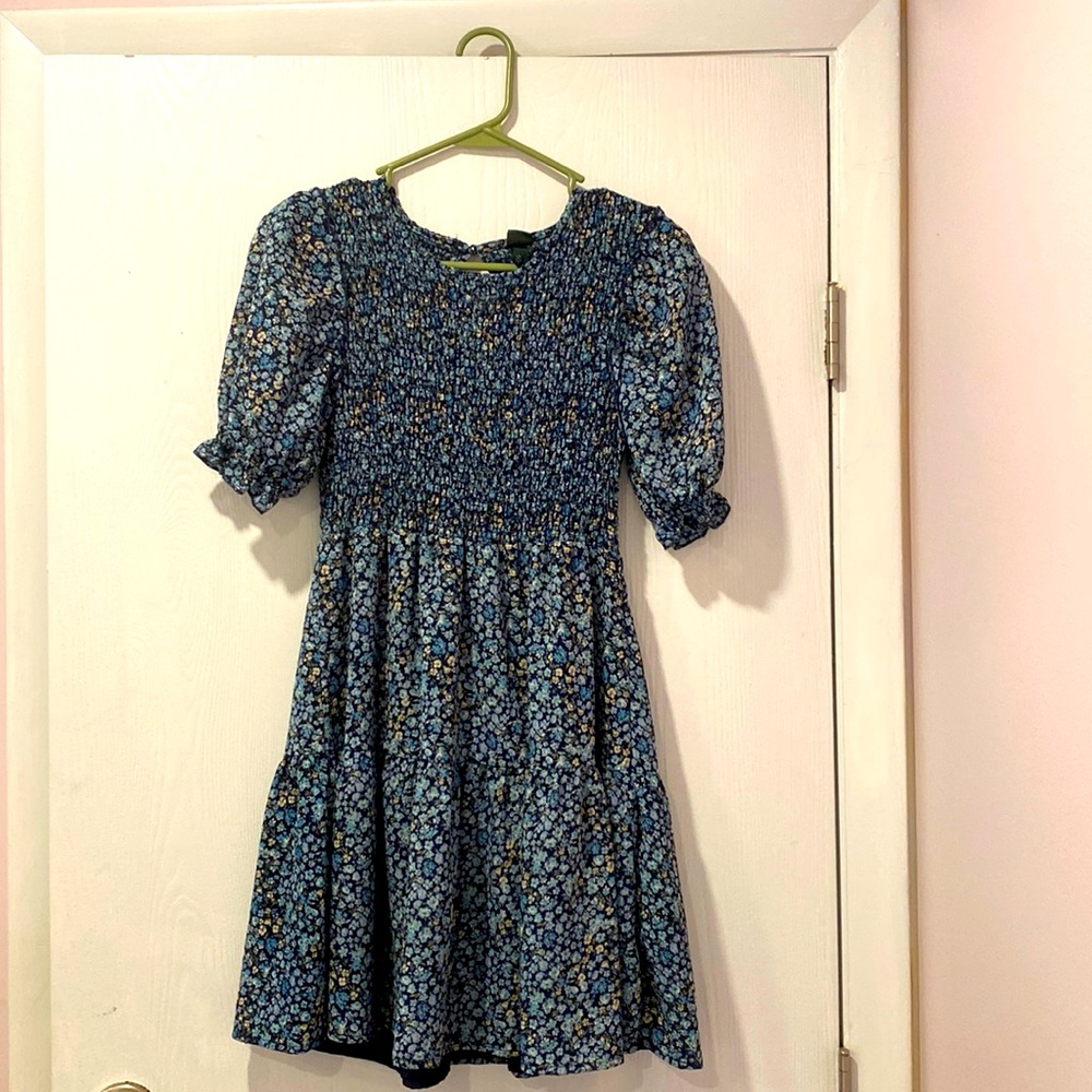 Blue short sleeve dress, tiny floral print